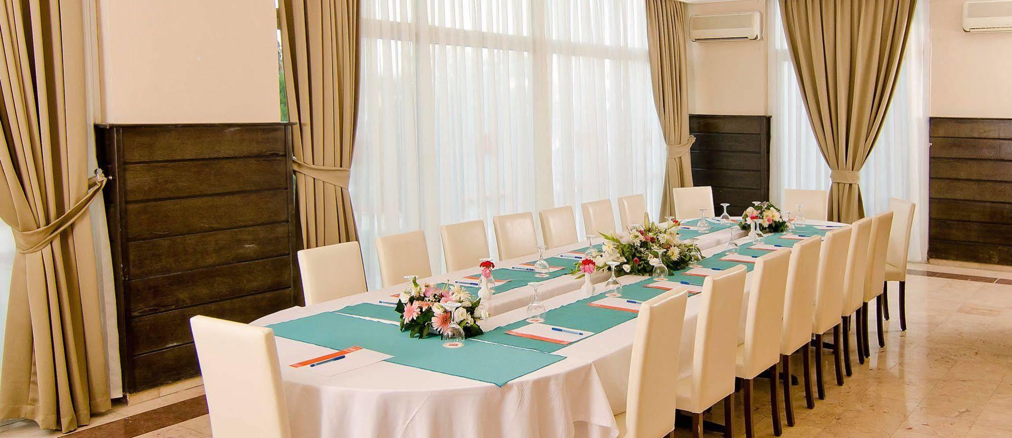 City'S Hill Hotel Κουσάντασι Εξωτερικό φωτογραφία
